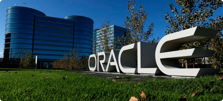 Imagen del logotipo de Oracle CRM